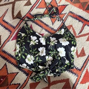 Kortni Jeane Black Floral Tie Bathing Suit Top sz M